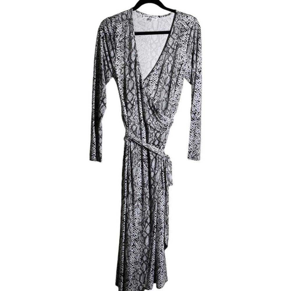 Good American Day Night Python Printed Wrap Dress… - image 2